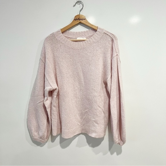 XiRENA Oversized Crewneck Cashmere Sweater - Picture 10 of 10